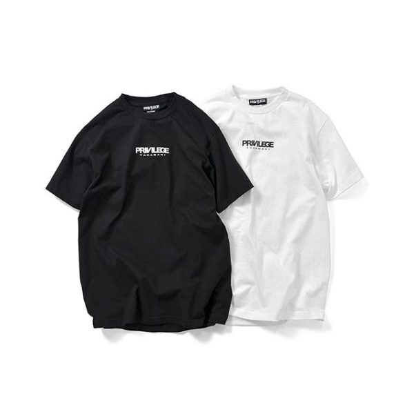 PRIVILEGE TAKASAKI 2019.2.2(sat)GRAND OPEN! PRIVILEGE TAKASAKI LOGO TEE 高崎のオープンを記念して発売  LafayetteディーラーのセレクトショップMOLLY高崎はPRIVILEGE TAKASAKIに生まれ変わります。 東京、新潟、仙台、名古屋、 ニューヨーク、香港に続き7店舗目のPRIVILEGEです。 人とカルチャーが無限に交錯する拠点となり、 その土地のローカルが自然と集うことでまた新たなスタイルを生み出しすべてを巻き込んでいく。 東京、新潟、仙台、名古屋、ニューヨーク、そして香港で展開しているセレクトショップ「PRIVILEGE」では それぞれの土地に根差してストリートカルチャーを形成している。 “TOKYO TO NEWYORK” “NEWYORK TO TOKYO” 著名なアーティストとのイベントやコラボレーションを通してワールドワイドに「繋がり」の連鎖が発生中。 Lafayetteによるプロデュースでスタートしたこの新しいムーブメントは2010年にその歴史を刻み始めた。 DJ CLARK KENTにより命名された「特権」を意味する「PRIVILEGE」はその影響力をさらに拡大していく。 近郊にご滞在の際などは是非お立ち寄りください。 皆様のご来場をSTAFF一同心よりお待ち致しております。 PRIVILEGE TAKASAKI 〒370-0832 群馬県高崎市砂賀町97 五十嵐ビル 2F tel: 027-325-3315