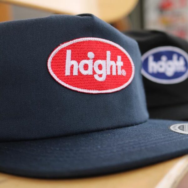 . HAIGHTよりスナップバックキャップ🏻 ネイビーにブラック、王道だけど安定のかっこよさ . HAIGHT ROUND LOGO PATCH TRUCKER ¥4,500+tax .