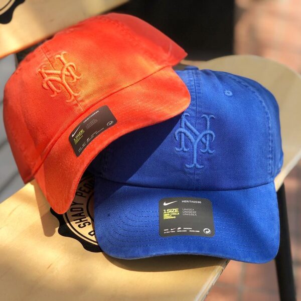 . NY買い付けアイテムよりNIKEのボールキャップ🏻 シンプルだけど誰ともかぶりたくない方に是非 . NIKE PIGMENT METS CAP ¥4,000+tax .