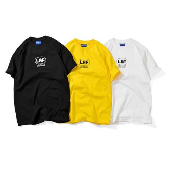 5/4(sat)発売！ ・ LFT19SS076 BRIDGE WARS TEE ・ PRICE : 5,000yen+tax ・ カラー展開：WHITE(ホワイト), BLACK(ブラック), YELLOW(イエロー) ・ ハードコアヒップホップや社会派ラップの先駆けであったKRS-ONE率いるBoogie Down Productions（ブギー・ダウン・プロダクションズ）のロゴをサンプリングしたグラフィックTシャツ。 ・ BDPが当事者となった「BRIDGE WARS」とは「ビーフ＝対立」という定義を世に広め、数々のラッパーへ多大な影響を与えたヒップホップ史上における歴史的な出来事のひとつ。 ・ その名を冠することでHIPHOPカルチャーを色濃く反映した意味深いアイテムへと昇華している。