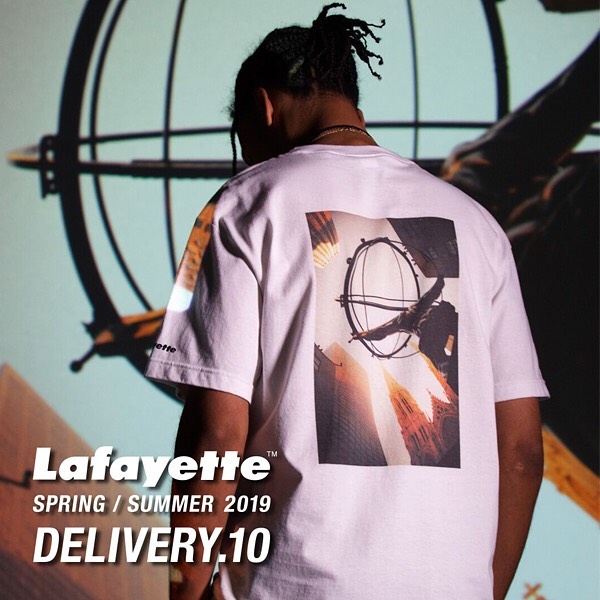 . Lafayette SPRING / SUMMER 2019 COLLECTION Delivery.10 . 5月18日(土) 10thデリバリーが発売開始です！ 皆様のご来店、ご利用をスタッフ一同お待ち致しております。 . LFT19SS052 Lafayette × LAST SUSPECT MIDtown TEE LFT19SS053 Lafayette × LAST SUSPECT OVAsea TEE LFT19SS054 Lafayette × LAST SUSPECT SENtral TEE LFT19SS057 ARCHITECTURE LOGO TEE LFT19SS066 LOGO JACQUARD SPORTS TOWEL LFT19SS071 S/S FOOT BALL JERSEY LFT19SS073 NYLON POCKET MESH JERSEY LFT19SS085 CLEAR POCKET SHOULDER BAG . Lafayette FUJISAWA : 0466-50-4205  . Lafayette YOKOHAMA : 045-312-9577  . Lafayette ONLINE STORE : 045-314-8690  . PRIVILEGE NEWYORK  . PRIVILEGE TOKYO 03-6804-6471  . PRIVILEGE NIIGATA : 025-247-8981  . PRIVILEGE SENDAI : 022-217-3407  . PRIVILEGE NAGOYA : 052-252-7678  . PRIVILEGE TAKASAKI : 027-325-3315  . PRIVILEGE HONKONG  .