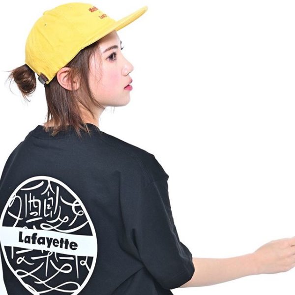 . Lafayette x CLUB SAKENOMITAI 2020 CAPSULE COLLECTION  x  . Model : Ryoha  Photo : Yuhki Fujimori  Hair&Make : Miyuki Irie .irie . . 2/21(金) ~ 3/6(金) 名古屋パルコ西館１階  にて期間限定オープンとなりますPRIVILEGE POP UP SHOP at NAGOYA PARCOにて発売となる「Lafayette x CLUB SAKENOMITAI」の新作カプセルコレクション。 【CLUB SAKENOMITAI/クラブサケノミタイ】 インディーズバンドのスタッフをしている中で、運転のために打ち上げで酒が飲めないというフラストレーションをコンセプトとし、2017年4月にSAKENOMITAIをスタート。 仲間や大切な人、初めて会う人と酒を酌み交わすときに着たくなるようなアイテムを製作している。 . .