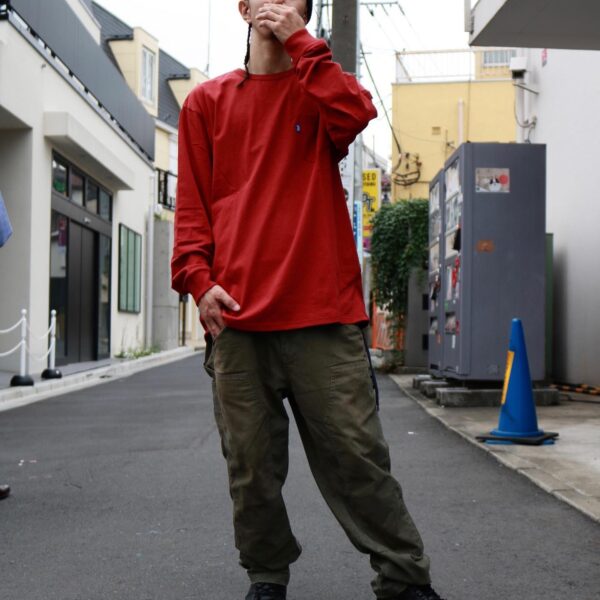 . HAIGHT ROUND LOGO KNIT CAP ¥3,800 +tax . LFYT SOLID POCKET L/S TEE ¥7,000 +tax (Lサイズ着用) . Style by  (173cm) .